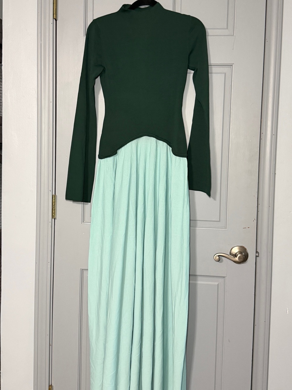 NWOT $348 still in store Solid & Striped Soglio Long Sleeve Maxi Dress
